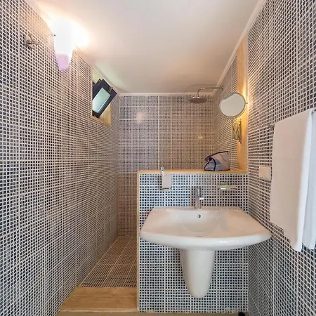 Hotel The White Collection - Sea 3*
